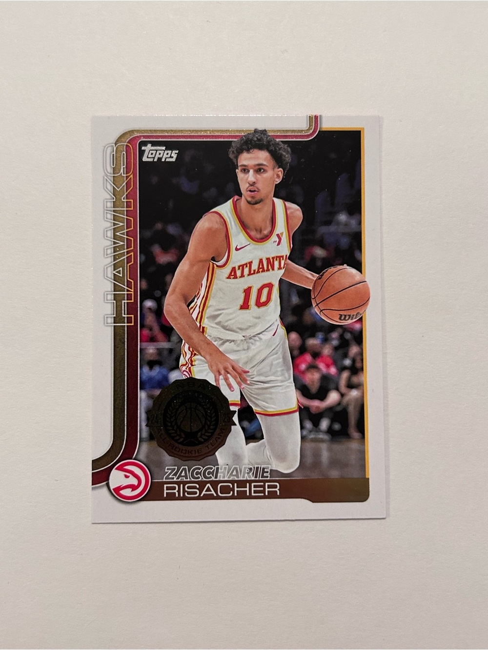 Topps Zaccharie Risacher Atlanta Hawks Basketball Card - White/Red/Gold